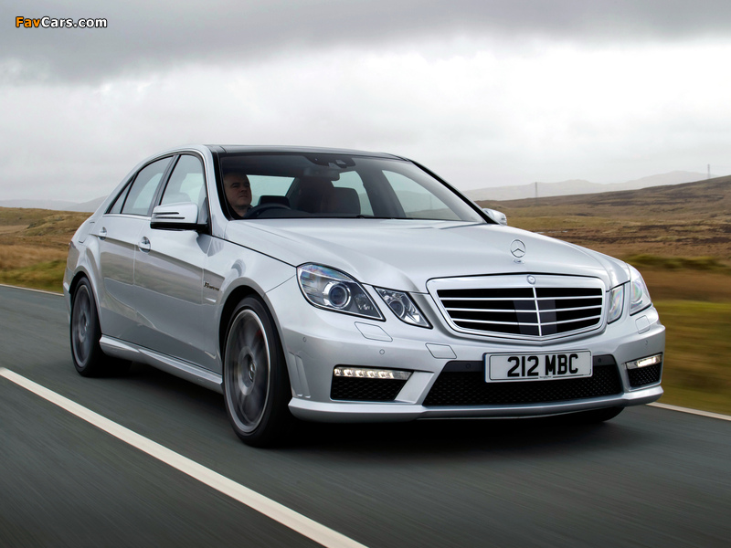 Mercedes-Benz E 63 AMG UK-spec (W212) 2012 photos (800 x 600)