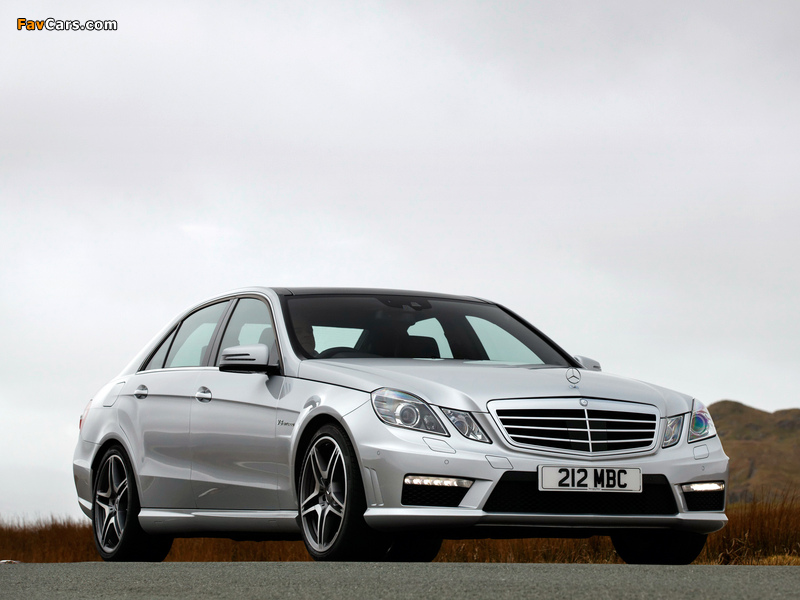 Mercedes-Benz E 63 AMG UK-spec (W212) 2012 photos (800 x 600)