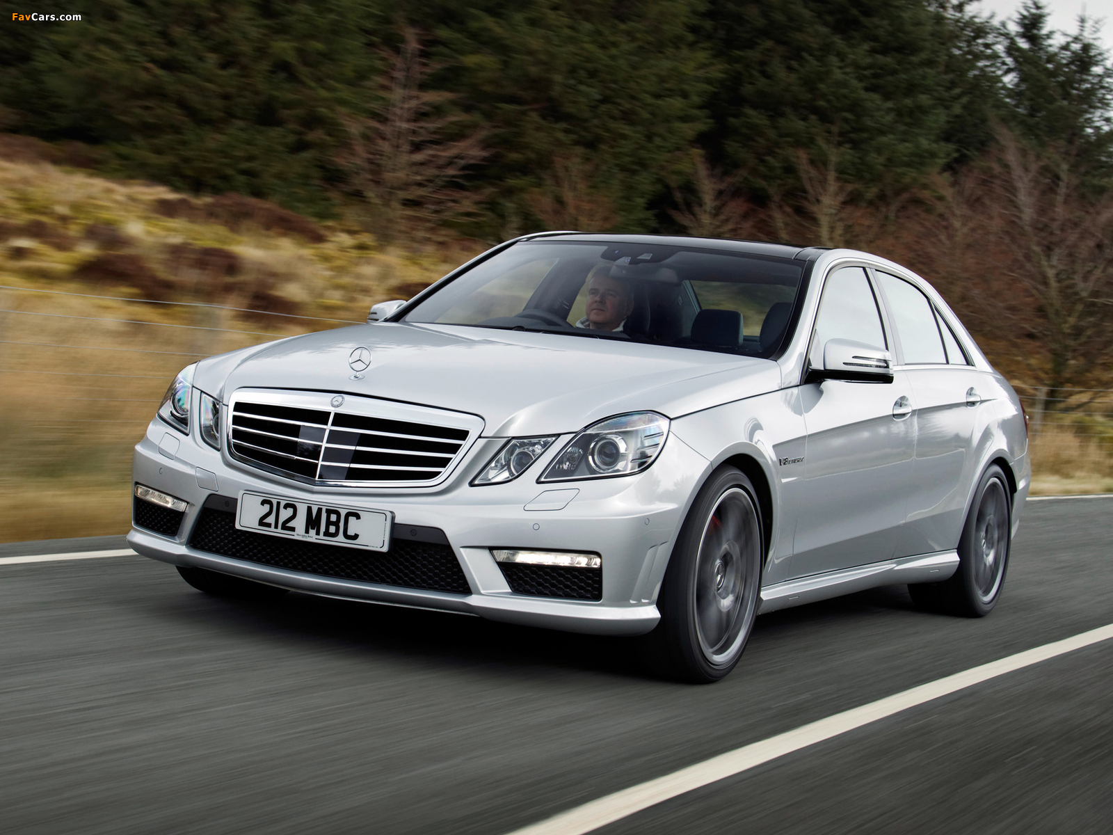 Mercedes-Benz E 63 AMG UK-spec (W212) 2012 photos (1600 x 1200)