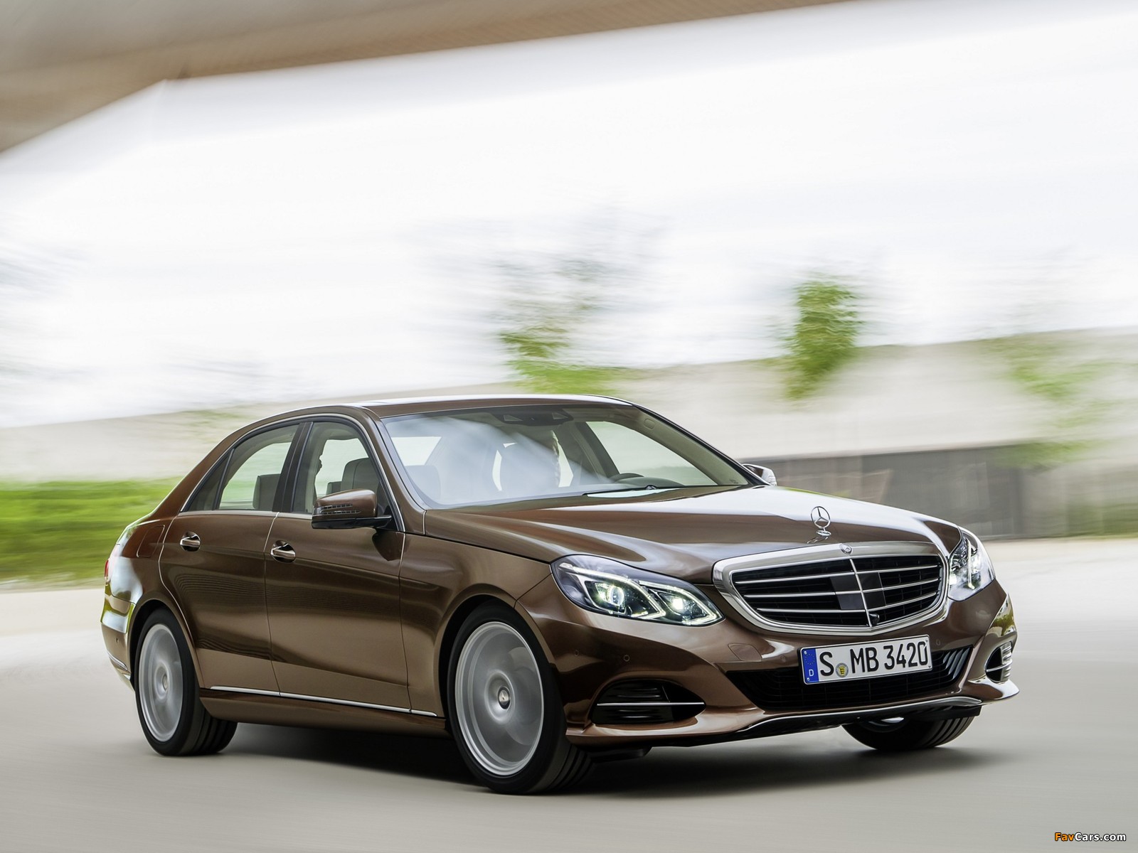 Mercedes-Benz E 300 BlueTec Hybrid (W212) 2013 images (1600 x 1200)