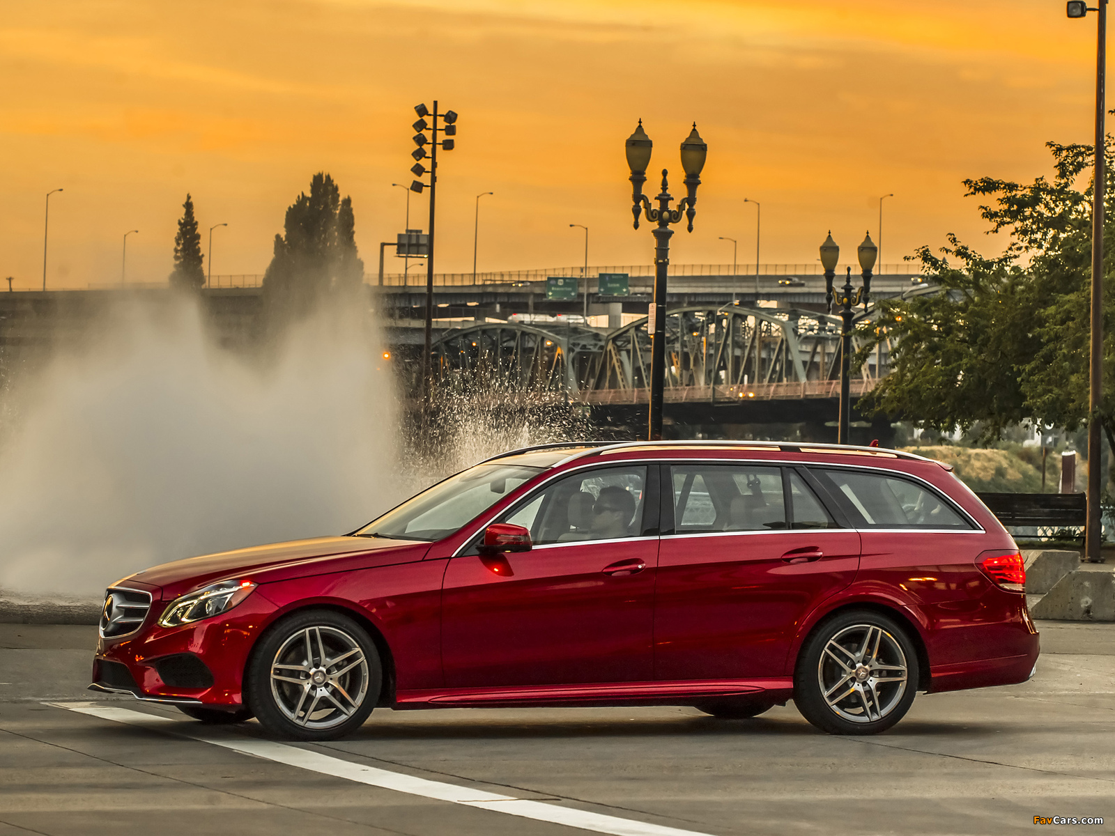 Mercedes-Benz E 350 4MATIC AMG Sports Package Estate US-spec (S212) 2013 photos (1600 x 1200)