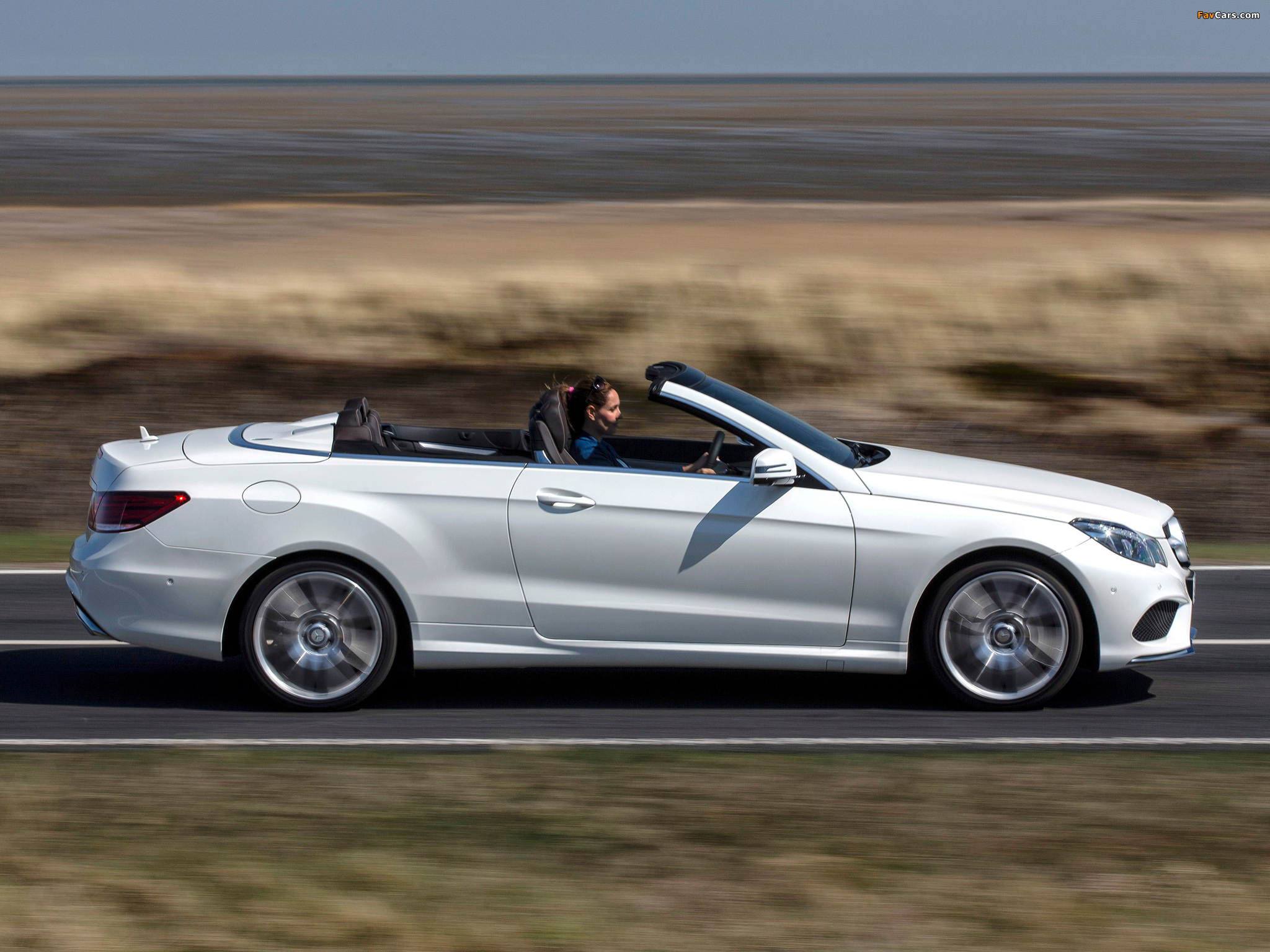 Mercedes-Benz E 400 Cabrio AMG Sports Package (A207) 2013 photos (2048 x 1536)