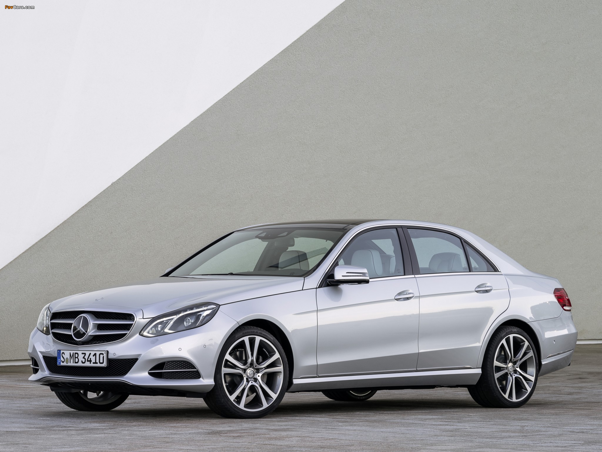 Mercedes-Benz E 350 4MATIC (W212) 2013 photos (2048 x 1536)