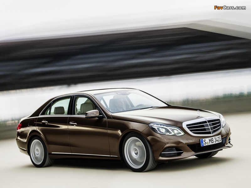 Mercedes-Benz E 300 BlueTec Hybrid (W212) 2013 photos (800 x 600)