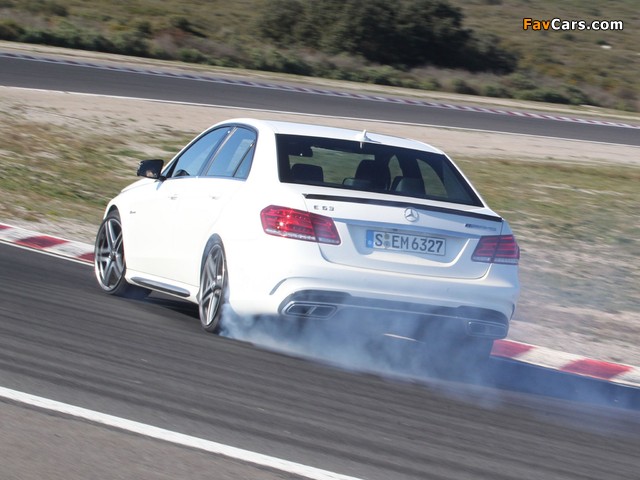 Mercedes-Benz E 63 AMG S-Model (W212) 2013 photos (640 x 480)