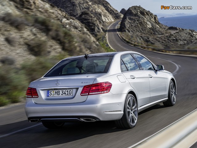 Mercedes-Benz E 350 4MATIC (W212) 2013 pictures (640 x 480)