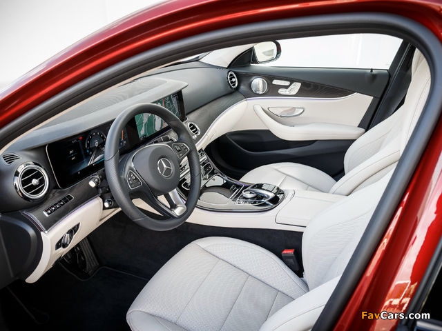 Mercedes-Benz E 300 Avantgarde Line (W213) 2016 pictures (640 x 480)