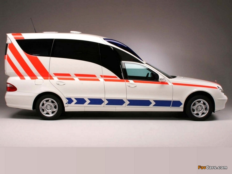 Binz Mercedes-Benz E-Klasse Ambulance (W211) photos (800 x 600)