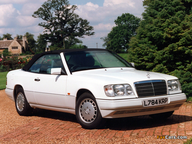 Photos of Mercedes-Benz E-Klasse Cabrio UK-spec (A124) 1991–98 (640 x 480)