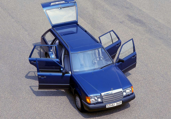 Photos of Mercedes-Benz 300 TE (S124) 1986–92