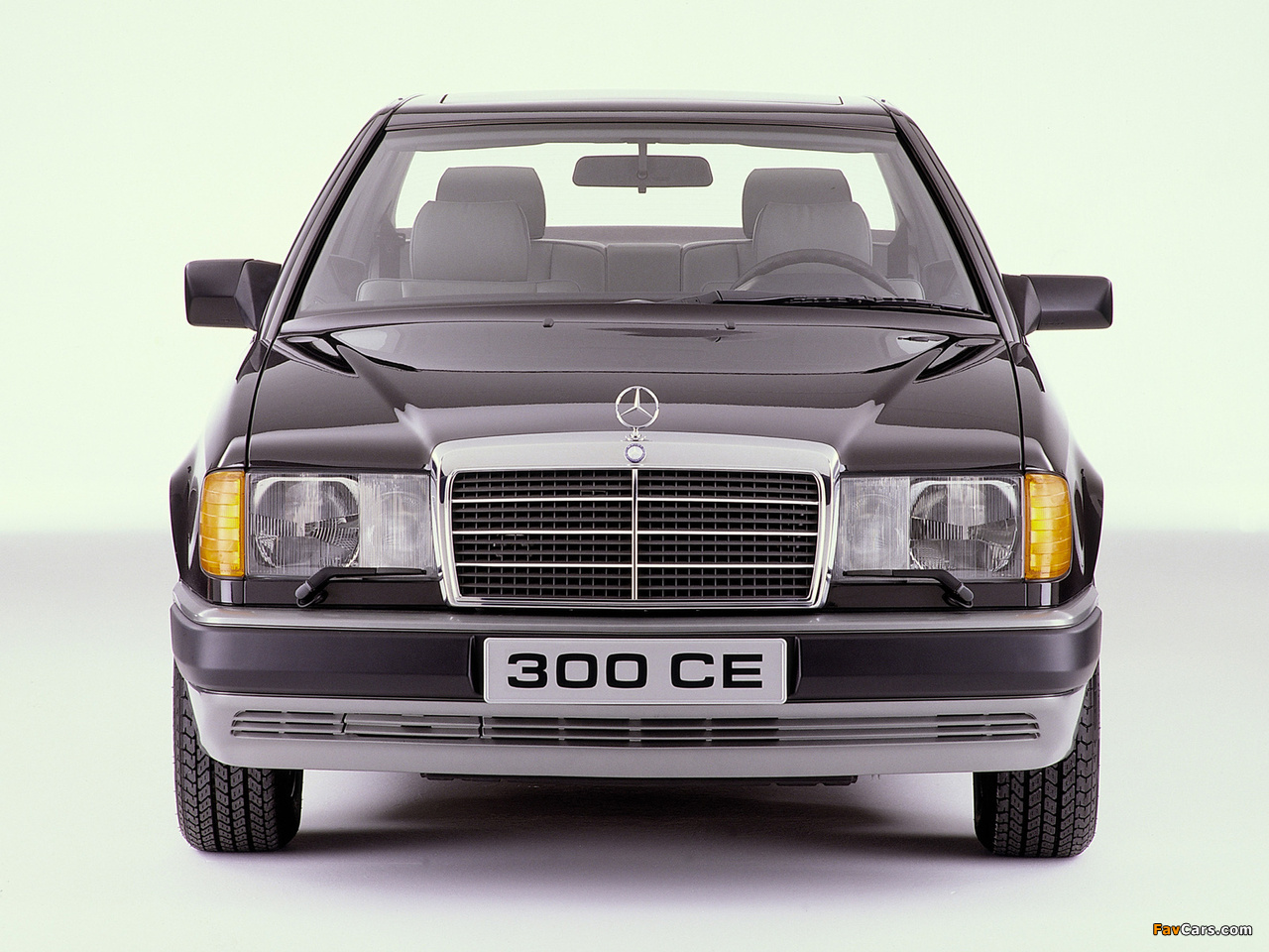 Photos of Mercedes-Benz 300 CE (C124) 1987–92 (1280 x 960)
