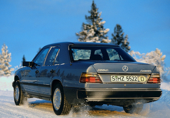 Photos of Mercedes-Benz 300 E 4MATIC (W124) 1987–93