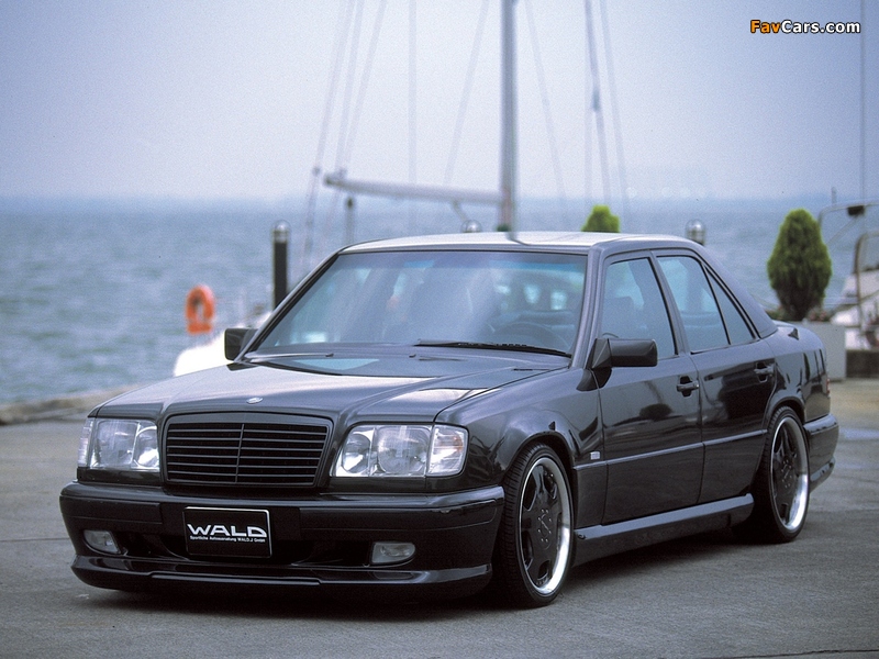 Photos of WALD Mercedes-Benz E-Klasse V4 (W124) 1990 (800 x 600)