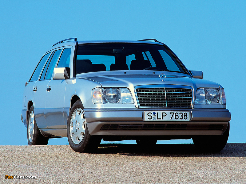 Photos of Mercedes-Benz E-Klasse Estate (S124) 1993–96 (800 x 600)
