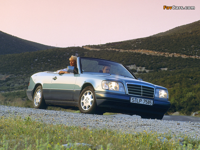 Photos of Mercedes-Benz E 220 Cabrio (A124) 1993–96 (640 x 480)