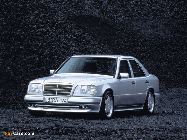 Photos of Mercedes-Benz E 36 AMG (W124) 1994–95 (640 x 480)