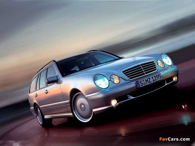 Photos of Mercedes-Benz E 55 AMG Estate (S210) 1999–2002 (640 x 480)
