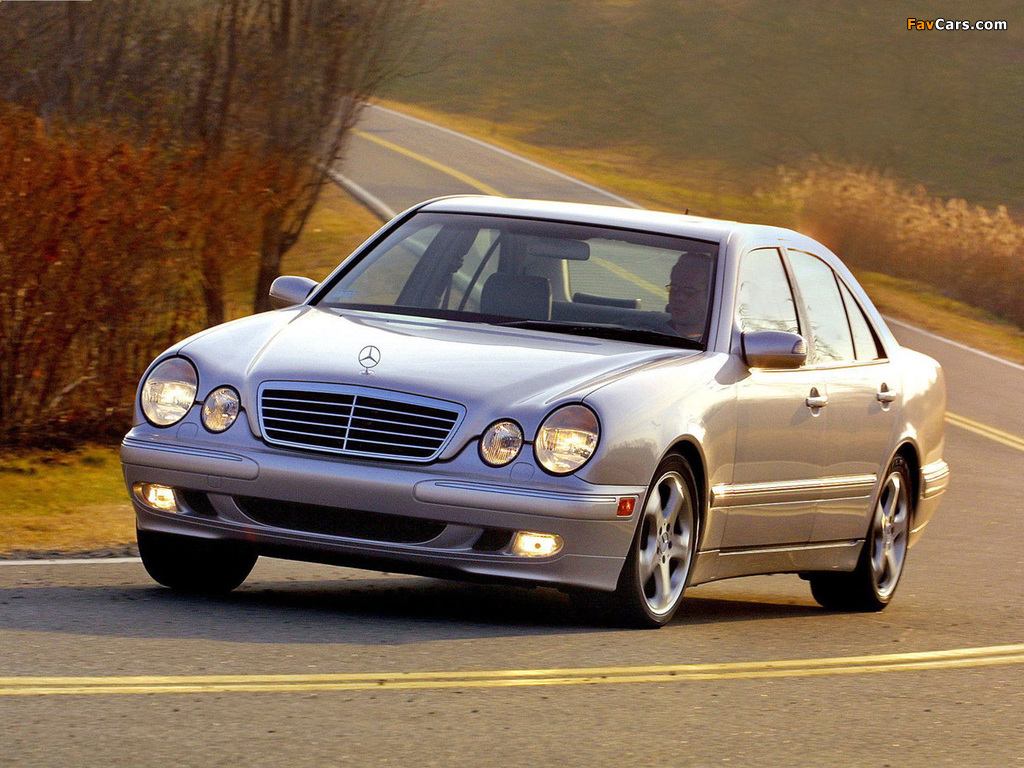 Photos of Mercedes-Benz E 320 US-spec (W210) 1999–2002 (1024 x 768)