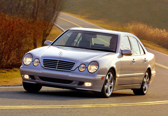 Photos of Mercedes-Benz E 320 US-spec (W210) 1999–2002