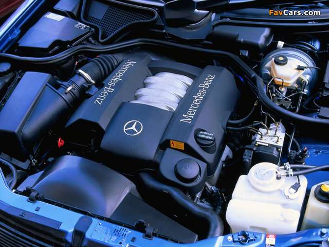 Photos of Mercedes-Benz E 240 (W210) 1999–2002 (640 x 480)