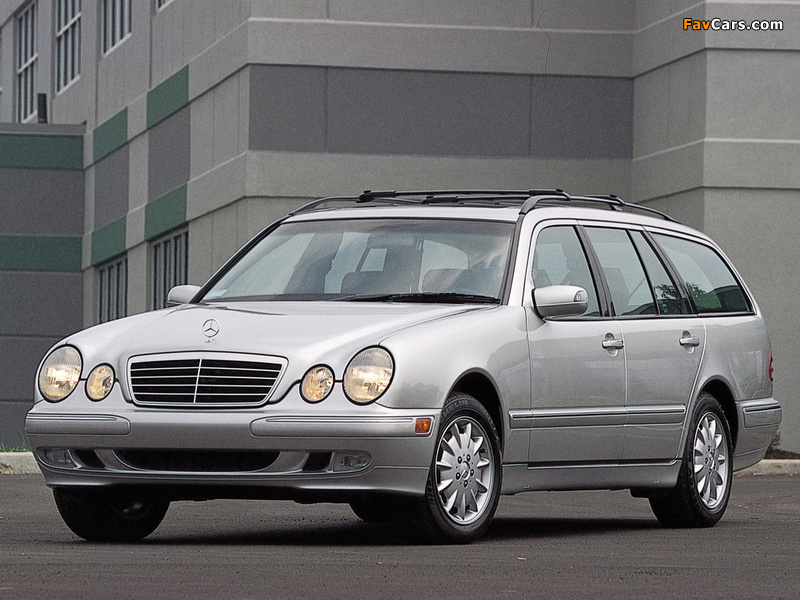 Photos of Mercedes-Benz E 320 Estate US-spec (S210) 1999–2002 (800 x 600)
