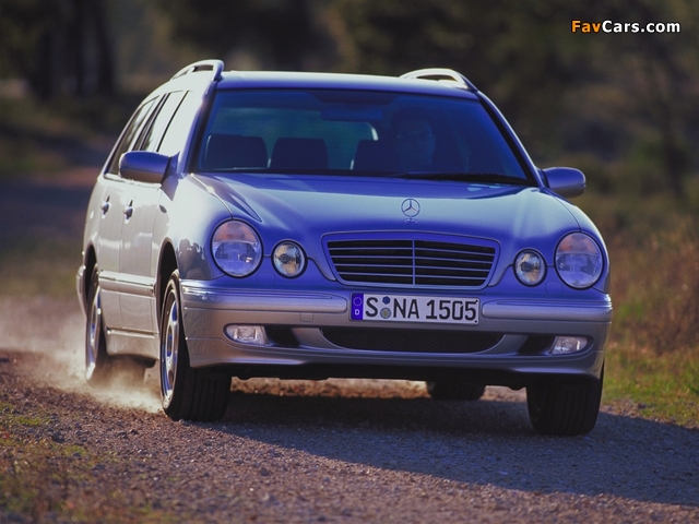 Photos of Mercedes-Benz E 280 4MATIC Estate (S210) 1999–2002 (640 x 480)