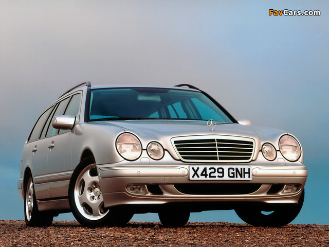 Photos of Mercedes-Benz E 430 Estate UK-spec (S210) 1999–2002 (640 x 480)