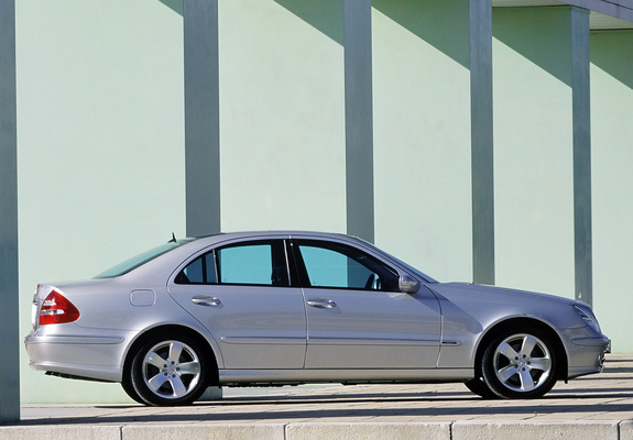 Photos of Mercedes-Benz E 320 (W211) 2002–03