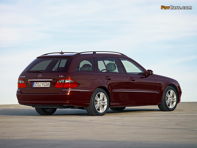 Photos of Mercedes-Benz E 320 CDI Estate (S211) 2006–09 (640 x 480)