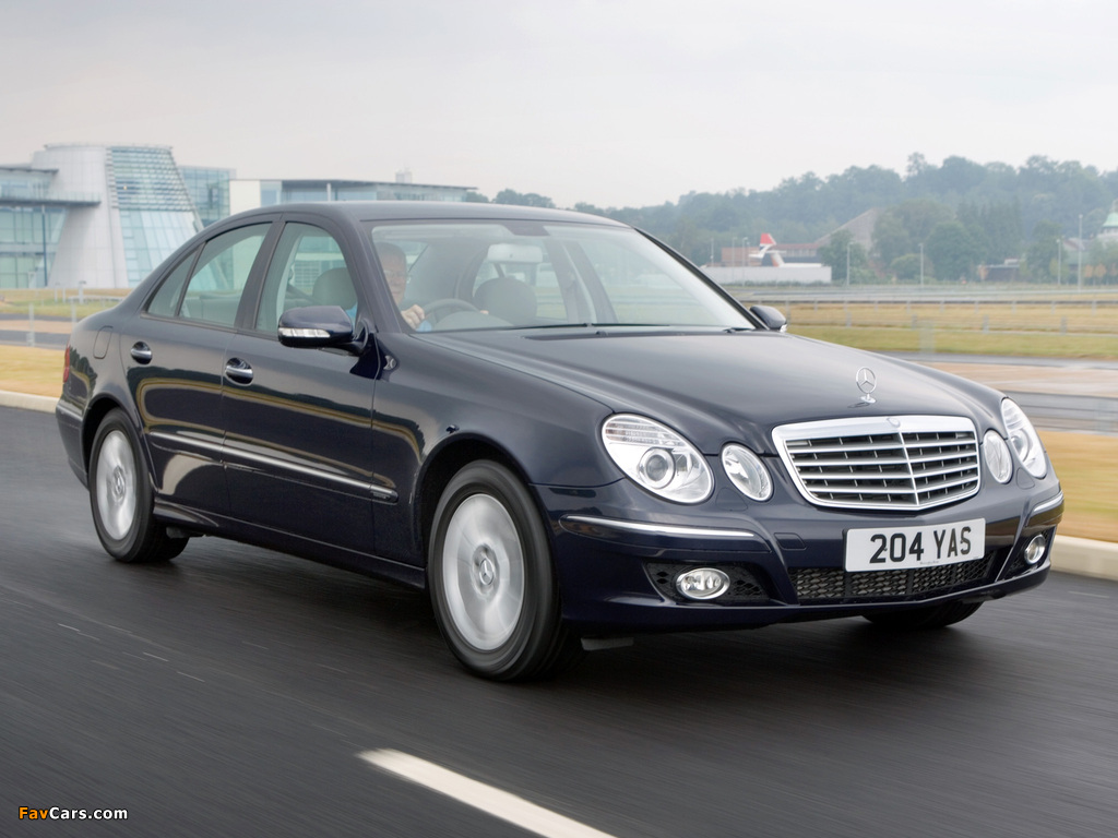 Photos of Mercedes-Benz E 280 CDI UK-spec (W211) 2006–09 (1024 x 768)