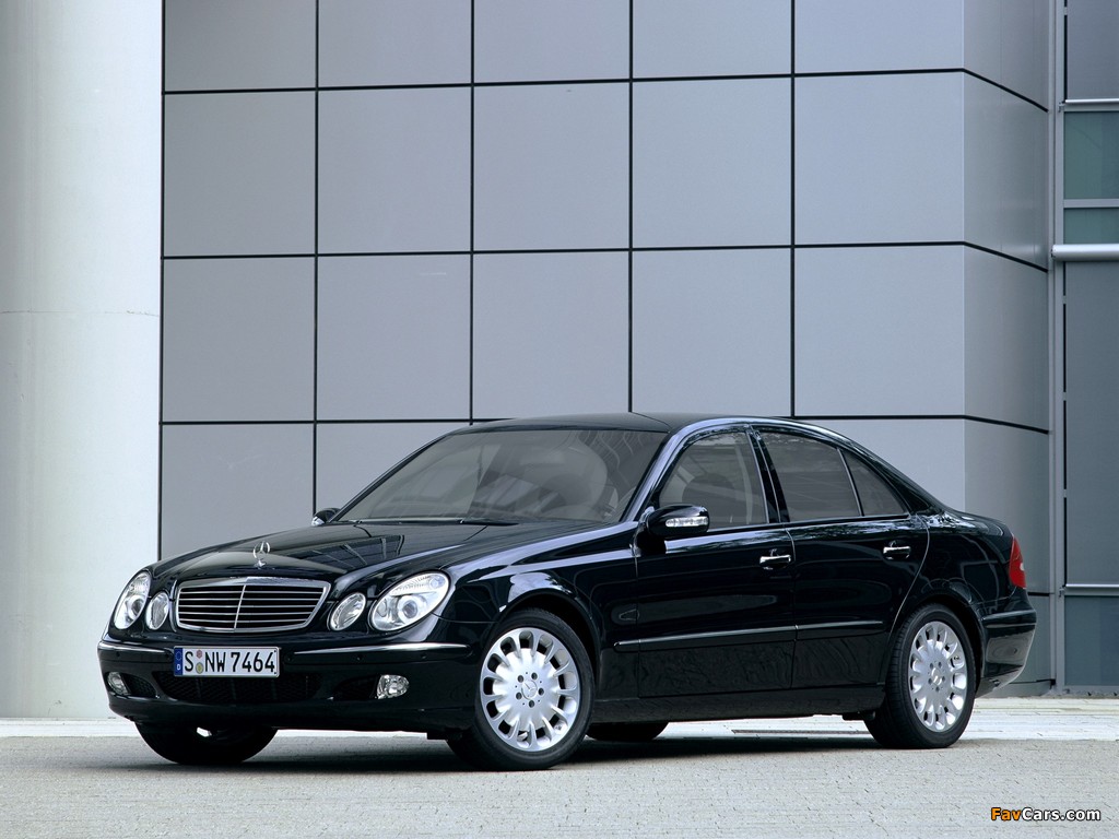 Photos of Mercedes-Benz E-Klasse Guard (W211) 2006–09 (1024 x 768)