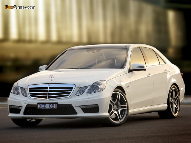 Photos of Mercedes-Benz E 63 AMG AU-spec (W212) 2009–11 (640 x 480)