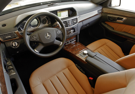 Photos of Mercedes-Benz E 350 AMG Sports Package US-spec (W212) 2009–12