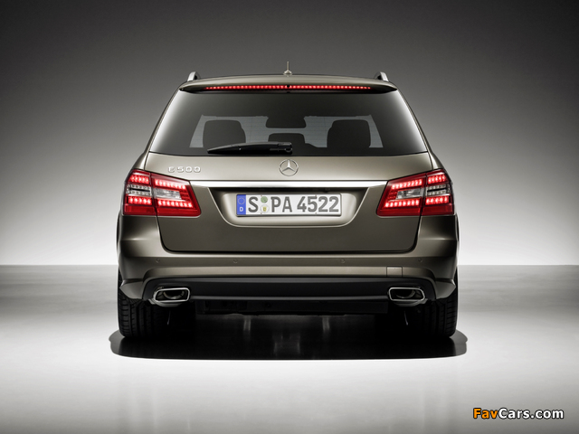 Photos of Mercedes-Benz E 500 AMG Sports Package Estate (S212) 2009–12 (640 x 480)
