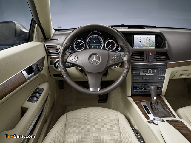 Photos of Mercedes-Benz E 350 CDI Coupe (C207) 2009–12 (640 x 480)