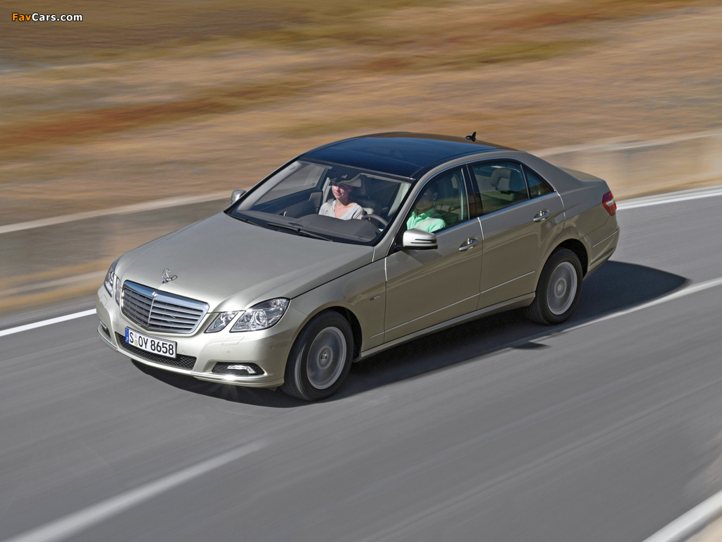Photos of Mercedes-Benz E 350 CDI (W212) 2009–12 (1024 x 768)