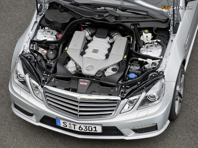 Photos of Mercedes-Benz E 63 AMG Estate (S212) 2009–11 (640 x 480)