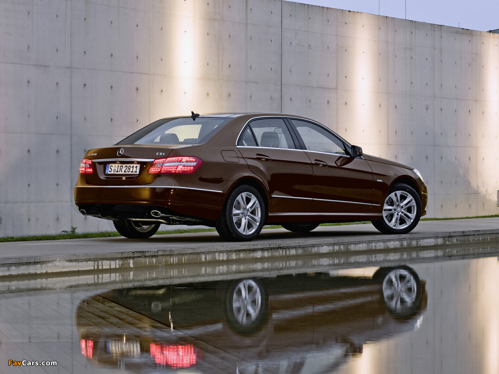 Photos of Mercedes-Benz E 350 CGI (W212) 2009–12 (1024 x 768)