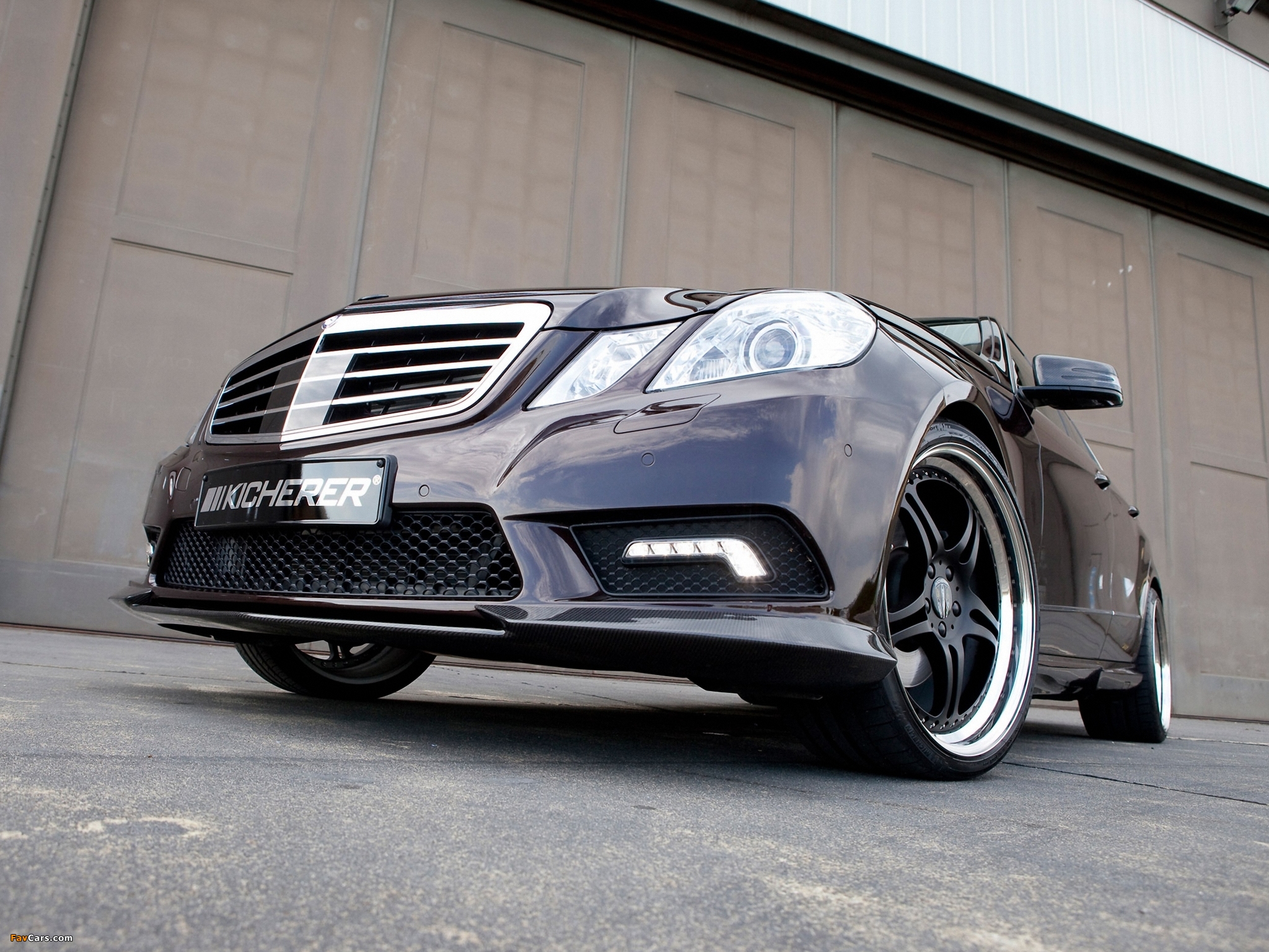 Photos of Kicherer Mercedes-Benz E-Klasse (W212) 2009 (2048 x 1536)