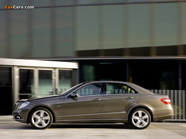 Photos of Mercedes-Benz E 350 CGI (W212) 2009–12 (640 x 480)