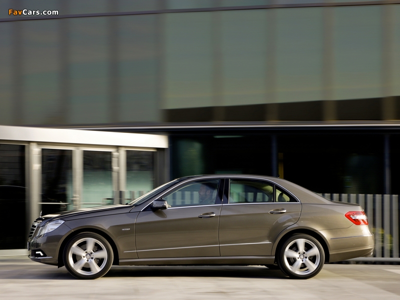 Photos of Mercedes-Benz E 350 CGI (W212) 2009–12 (800 x 600)