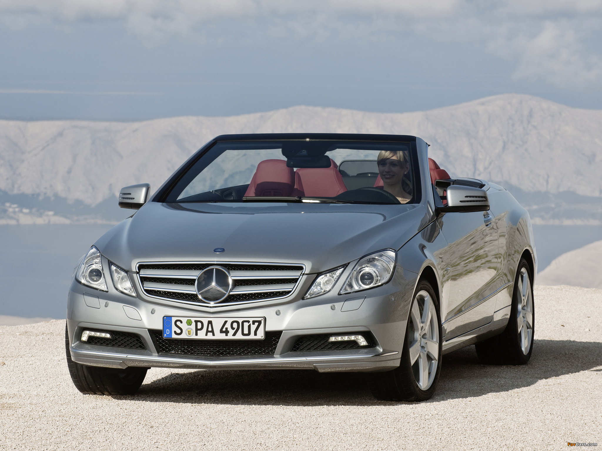 Photos of Mercedes-Benz E 350 CGI Cabrio (A207) 2010–12 (2048 x 1536)