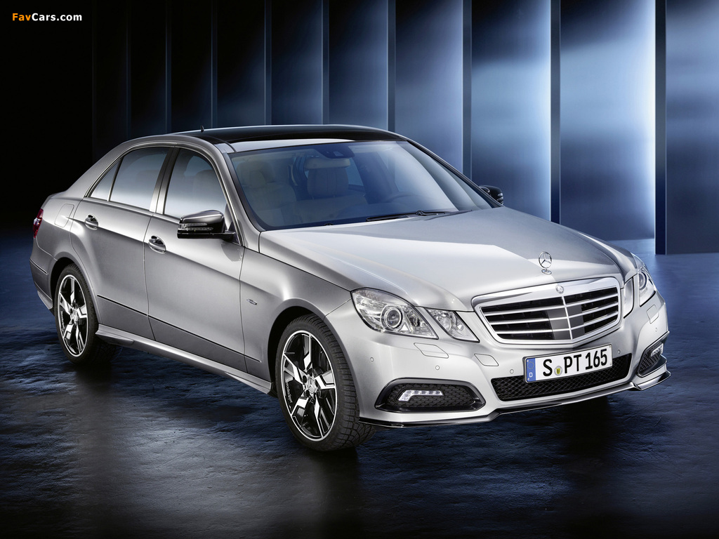 Photos of Mercedes-Benz E-Klasse Sport (W212) 2010–12 (1024 x 768)