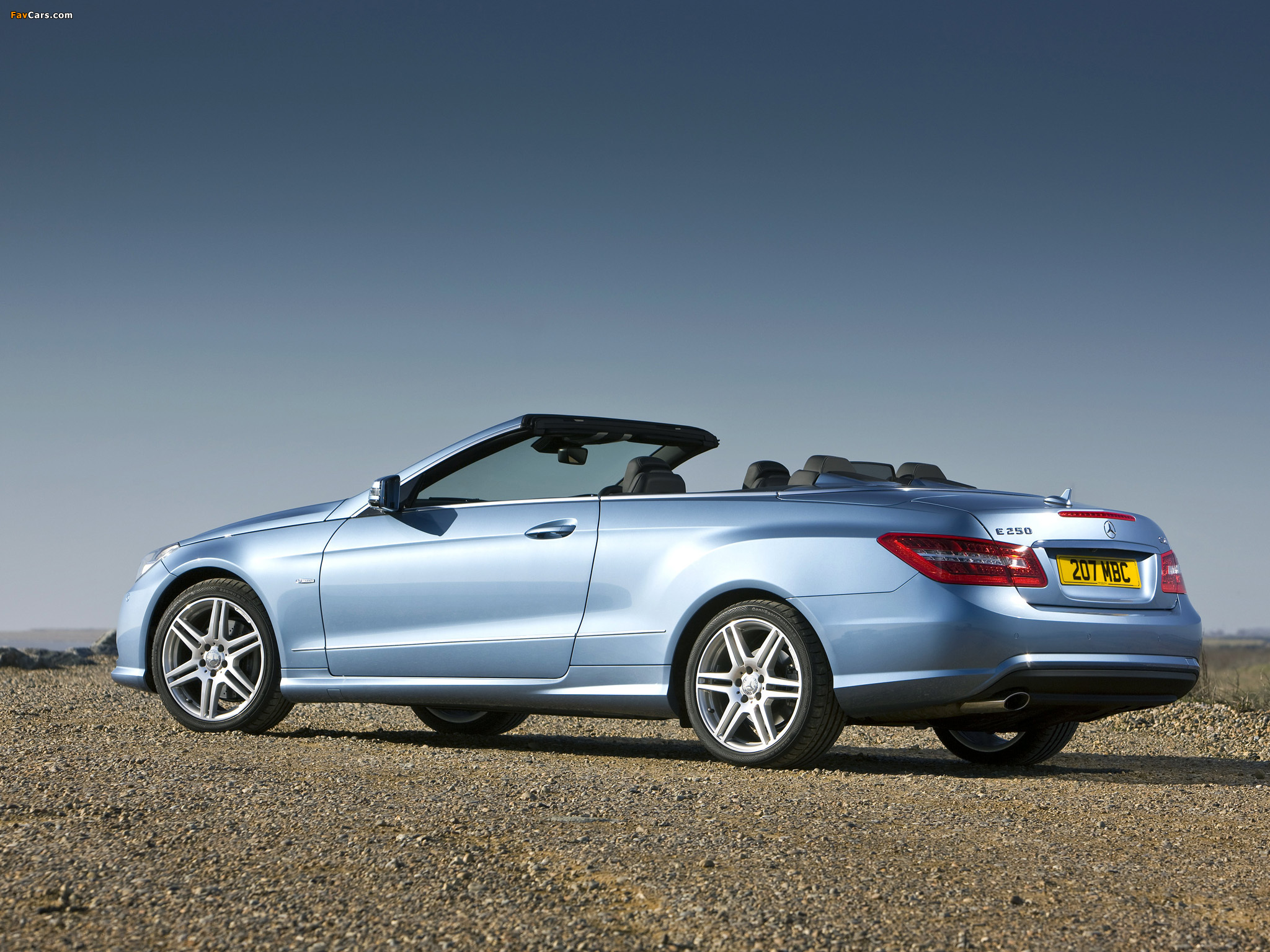 Photos of Mercedes-Benz E 250 CDI Cabrio AMG Sports Package UK-spec (A207) 2010–12 (2048 x 1536)