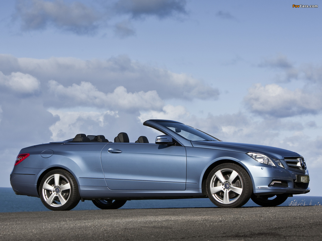 Photos of Mercedes-Benz E 350 Cabrio AU-spec (A207) 2010–12 (1280 x 960)