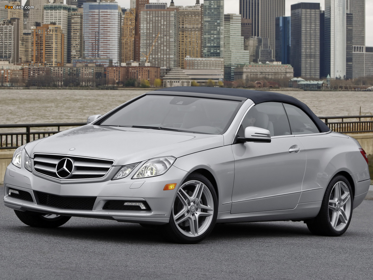 Photos of Mercedes-Benz E 350 Cabrio US-spec (A207) 2010–12 (1280 x 960)