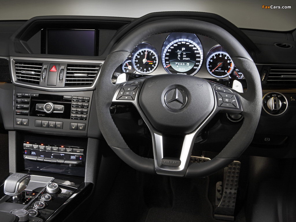 Photos of Mercedes-Benz E 63 AMG AU-spec (W212) 2012 (1024 x 768)