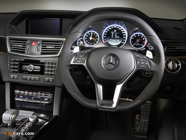Photos of Mercedes-Benz E 63 AMG AU-spec (W212) 2012 (640 x 480)