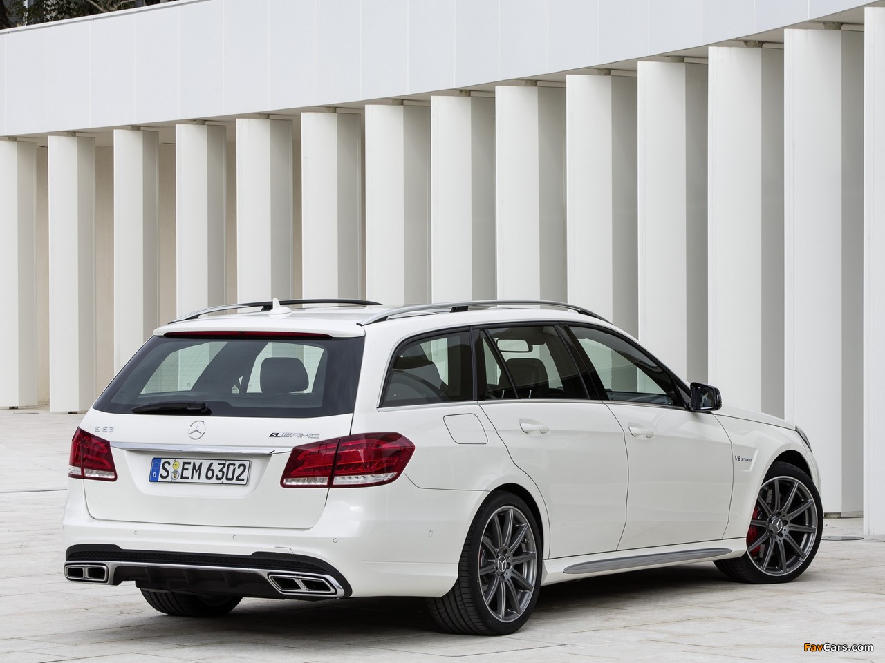 Photos of Mercedes-Benz E 63 AMG S-Model Estate (S212) 2013 (1280 x 960)