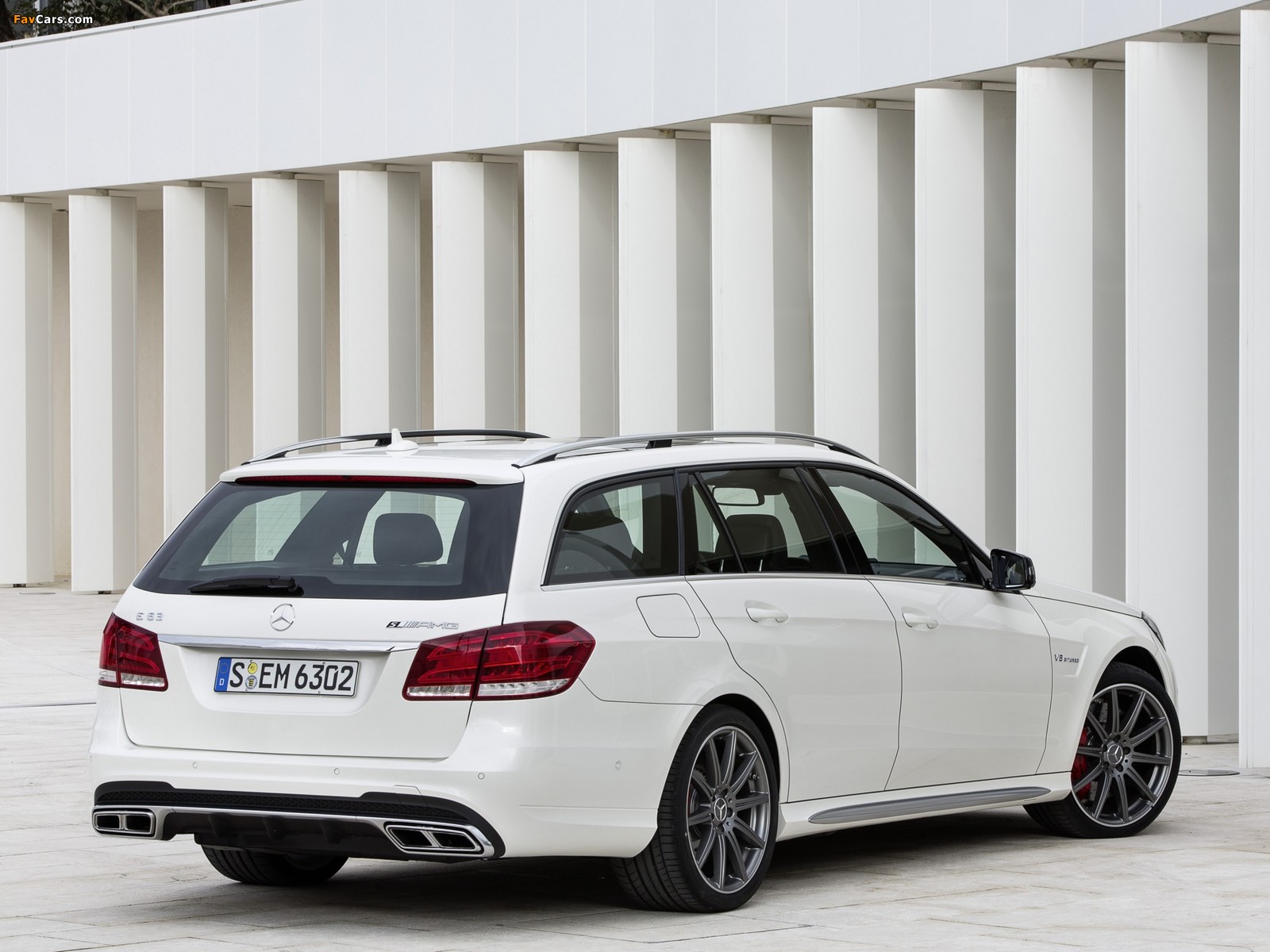 Photos of Mercedes-Benz E 63 AMG S-Model Estate (S212) 2013 (1600 x 1200)